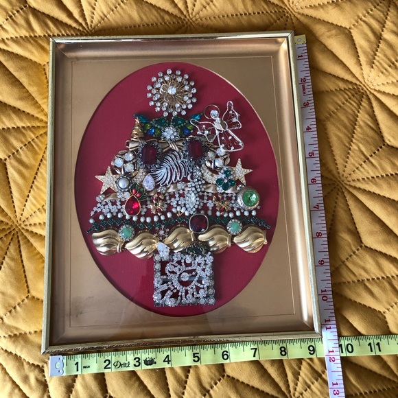 Framed Vintage Jewelry Christmas Tree Art. π²